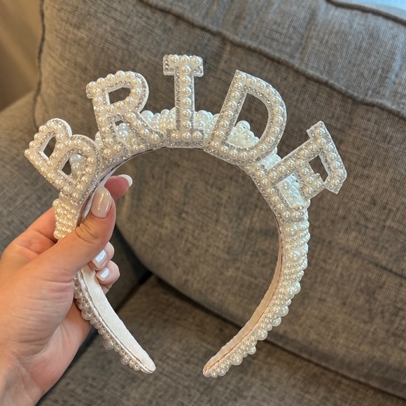 White Bride Headband and Sash Set - Picture 3 of 3